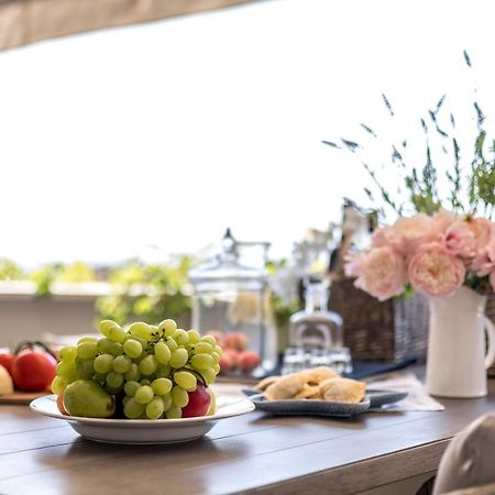 Velebis Superior Apartment - Luxurious One-Room Apartment With Jacuzzi - Prestigious Location By The Sea In The New City Center Of Znjan - Panoramic View Of The Sea And Islands - Free Garage Parking - Buralux Properties Σπλιτ Εξωτερικό φωτογραφία