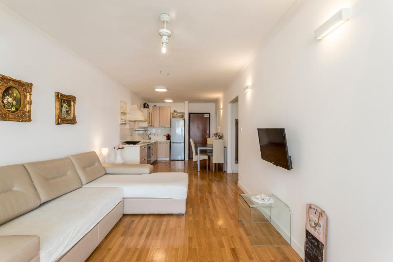 Velebis Superior Apartment - Luxurious One-Room Apartment With Jacuzzi - Prestigious Location By The Sea In The New City Center Of Znjan - Panoramic View Of The Sea And Islands - Free Garage Parking - Buralux Properties Σπλιτ Εξωτερικό φωτογραφία