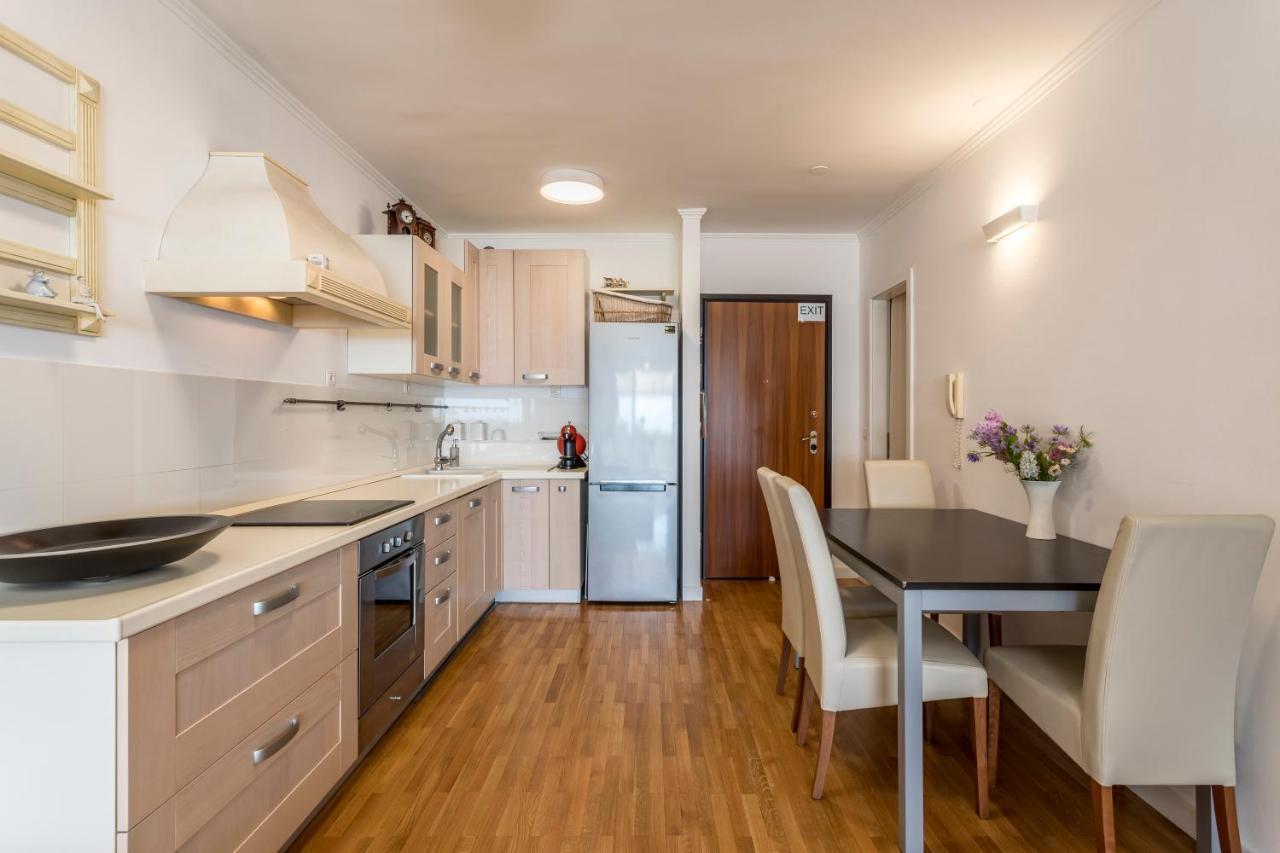Velebis Superior Apartment - Luxurious One-Room Apartment With Jacuzzi - Prestigious Location By The Sea In The New City Center Of Znjan - Panoramic View Of The Sea And Islands - Free Garage Parking - Buralux Properties Σπλιτ Εξωτερικό φωτογραφία