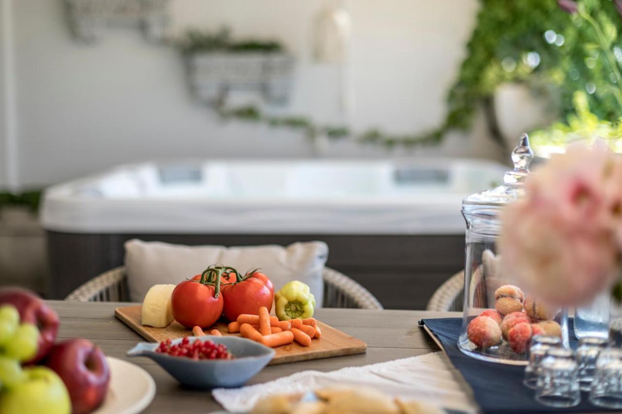 Velebis Superior Apartment - Luxurious One-Room Apartment With Jacuzzi - Prestigious Location By The Sea In The New City Center Of Znjan - Panoramic View Of The Sea And Islands - Free Garage Parking - Buralux Properties Σπλιτ Εξωτερικό φωτογραφία