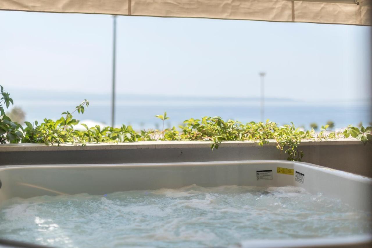 Velebis Superior Apartment - Luxurious One-Room Apartment With Jacuzzi - Prestigious Location By The Sea In The New City Center Of Znjan - Panoramic View Of The Sea And Islands - Free Garage Parking - Buralux Properties Σπλιτ Εξωτερικό φωτογραφία