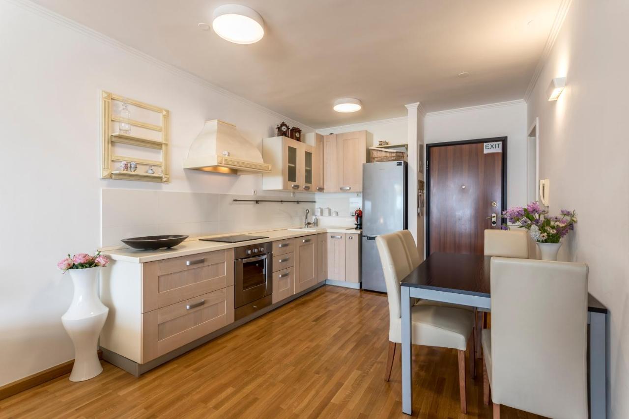 Velebis Superior Apartment - Luxurious One-Room Apartment With Jacuzzi - Prestigious Location By The Sea In The New City Center Of Znjan - Panoramic View Of The Sea And Islands - Free Garage Parking - Buralux Properties Σπλιτ Εξωτερικό φωτογραφία
